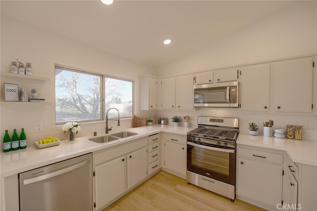 12192 Pacoima Road Victorville, CA 92392 - Photo 9 of 26