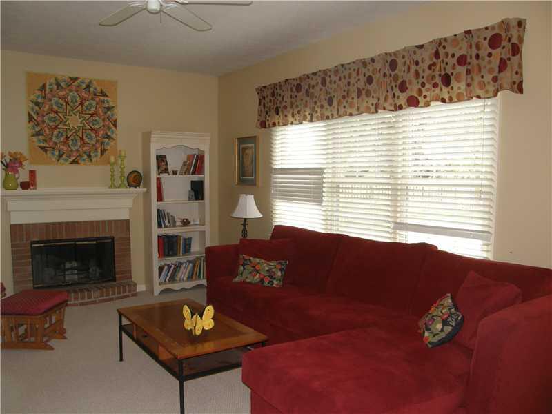 7562 Meadow Ridge Drive Fishers, IN 46038 - Photo 10 of 23 Gallery Image 10