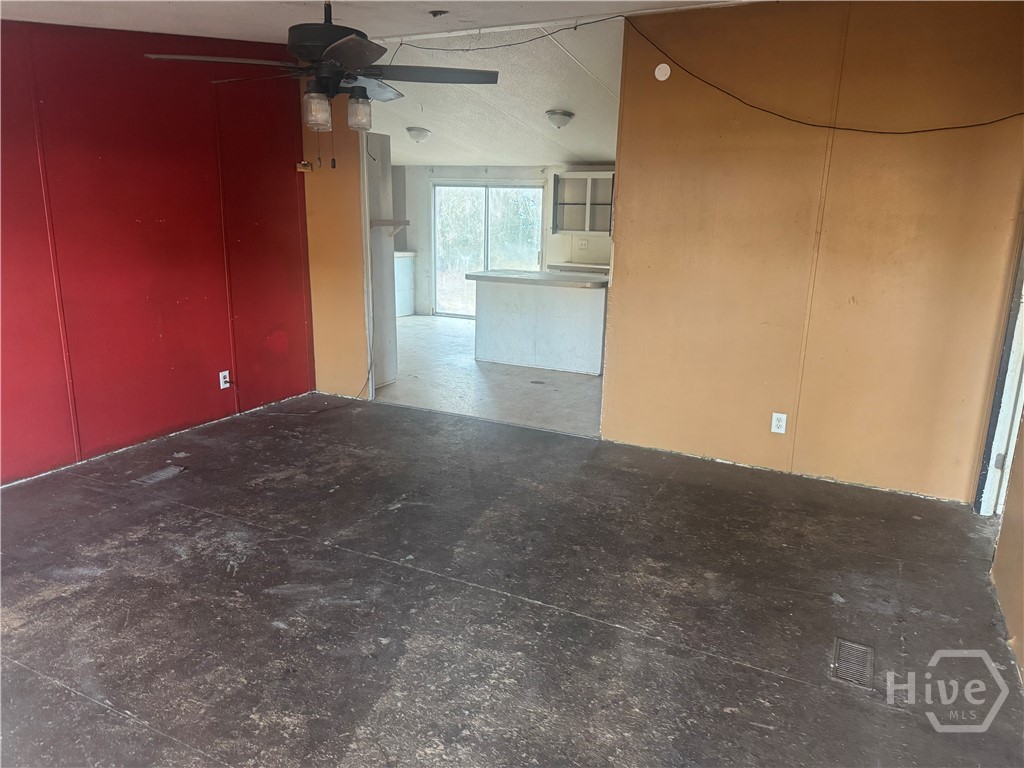 314 Beulah Road Midway, GA 31320 - Photo 5 of 16