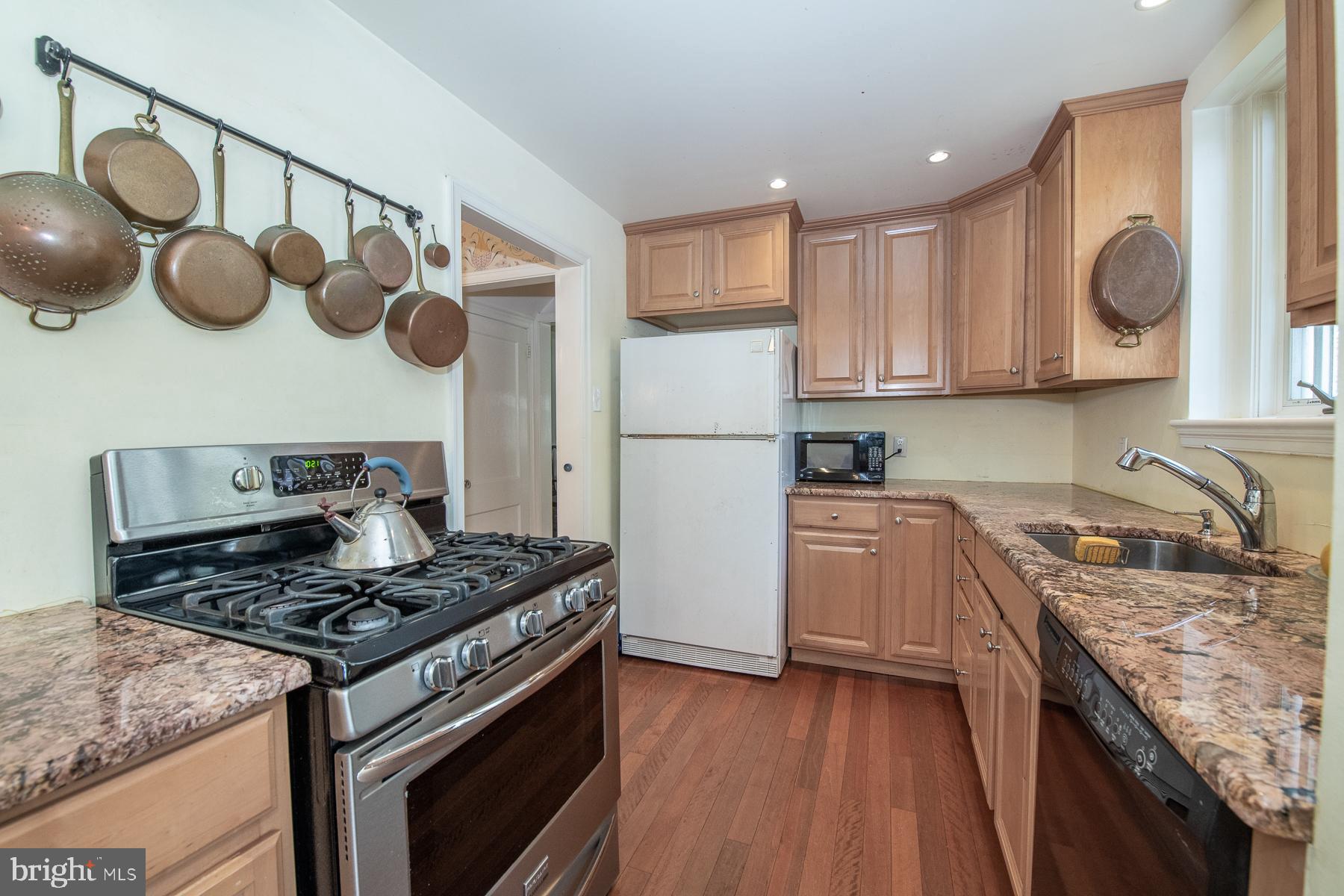 103 Crosshill Road Wynnewood, PA 19096 - Photo 16 of 43