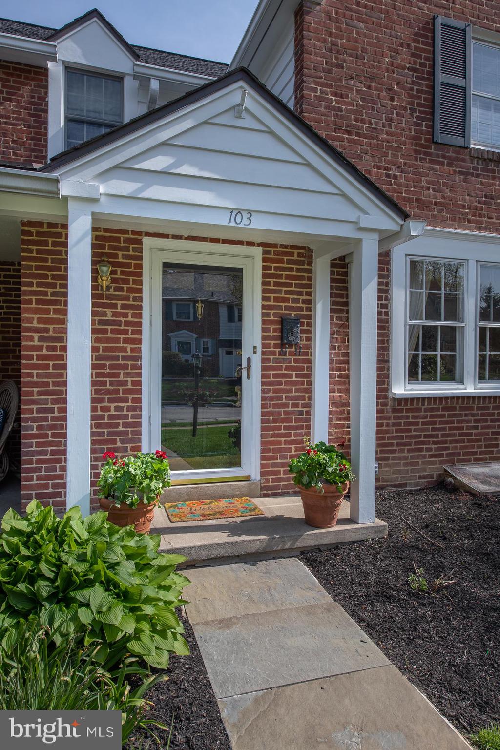 103 Crosshill Road Wynnewood, PA 19096 - Photo 7 of 43