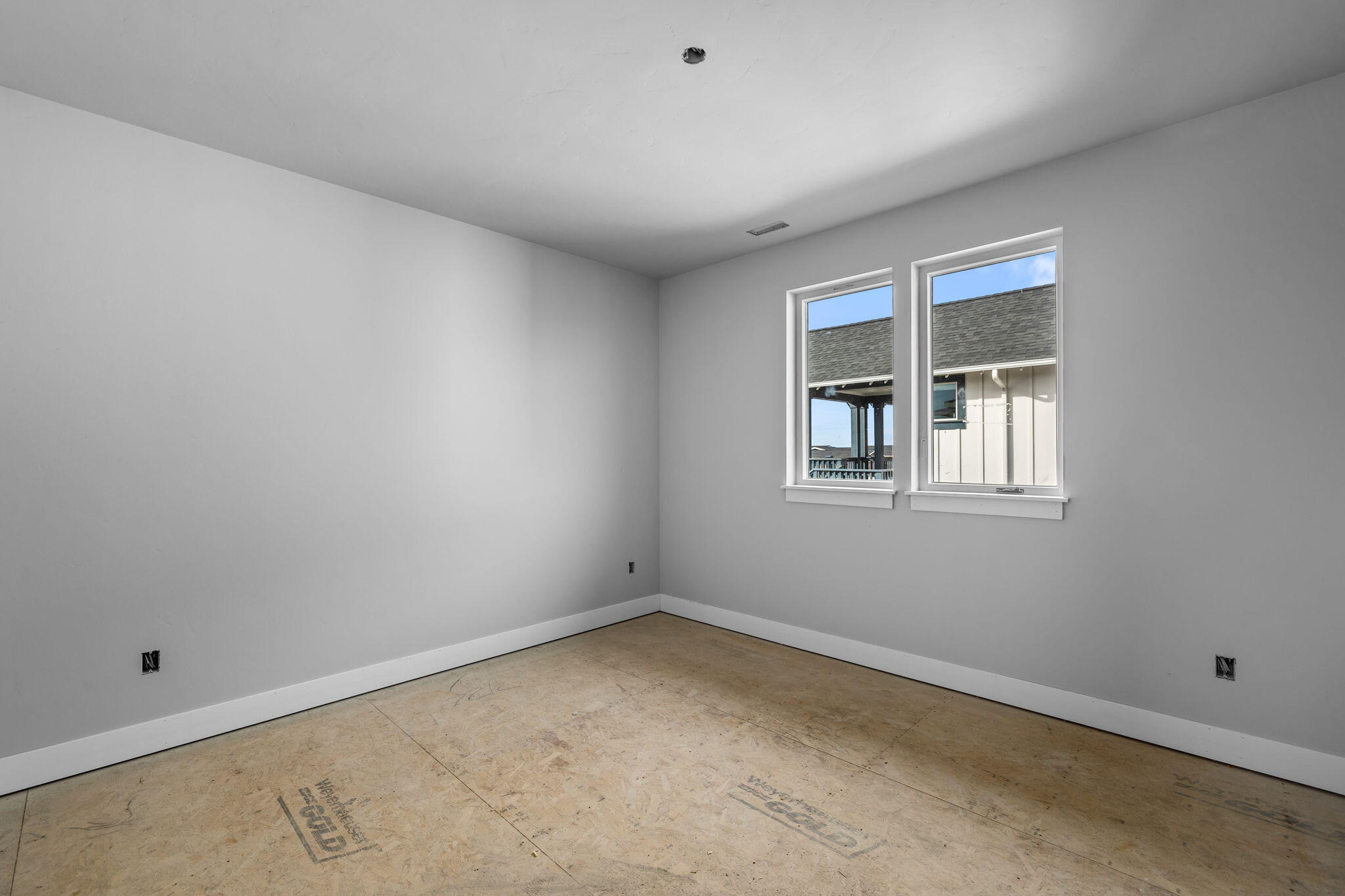 3737 Southwest 43rd Street Redmond, OR 97756 - Photo 22 of 27 Bedroom 2