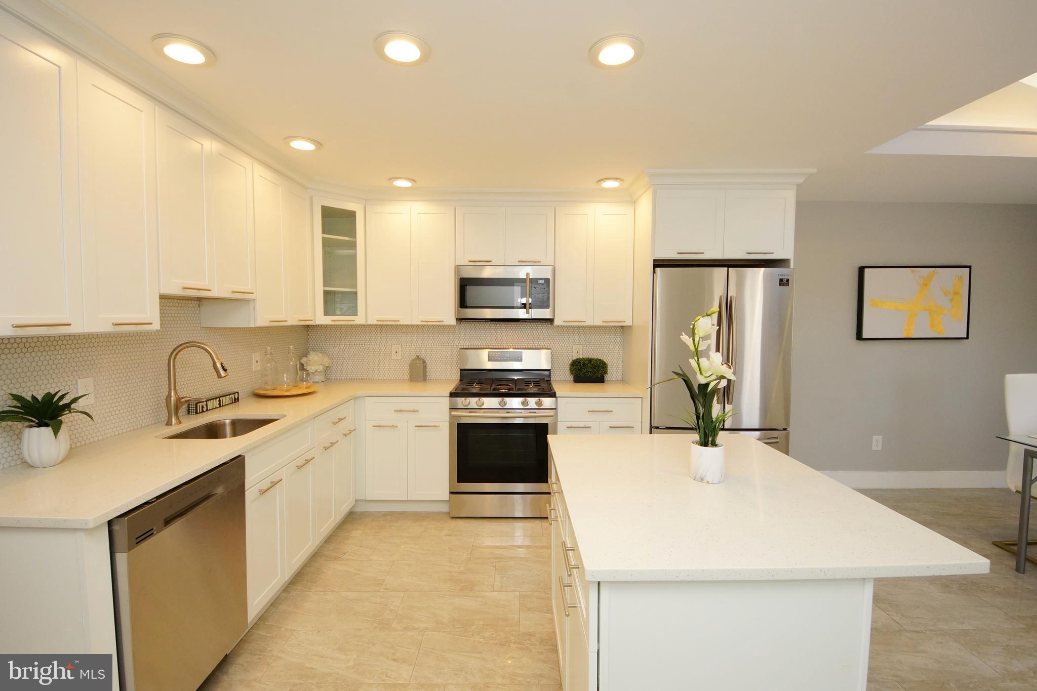 4336 Nottingham Way Hamilton, NJ 08690 - Photo 8 of 39