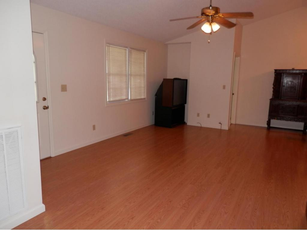 1081 Curt Russell Road Jonesville, VA 24263 - Photo 3 of 14 Photo 3