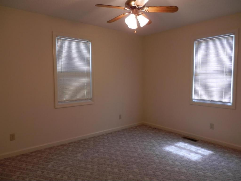 1081 Curt Russell Road Jonesville, VA 24263 - Photo 8 of 14 BEDROOM 3