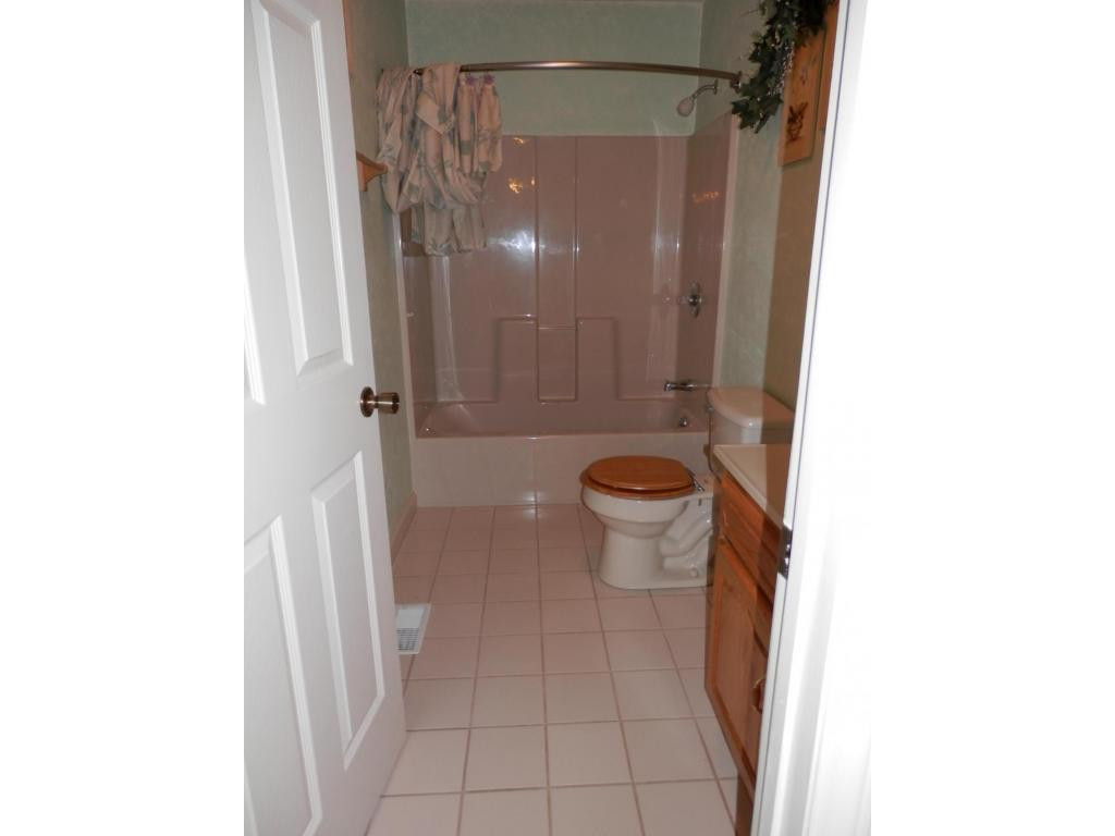 1081 Curt Russell Road Jonesville, VA 24263 - Photo 9 of 14 BATHROOM 2