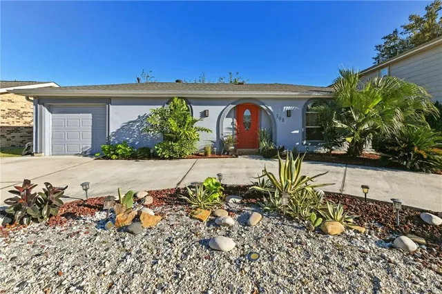 $240,000 | 308 River Oaks Drive, Destrehan, LA 70047