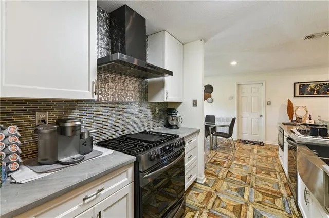 $240,000 | 308 River Oaks Drive, Destrehan, LA 70047