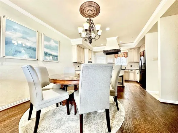 $2,500 | 402 Oakbrook Drive, Lewisville, TX 75057