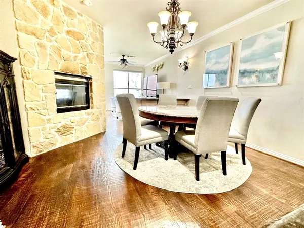 $2,500 | 402 Oakbrook Drive, Lewisville, TX 75057