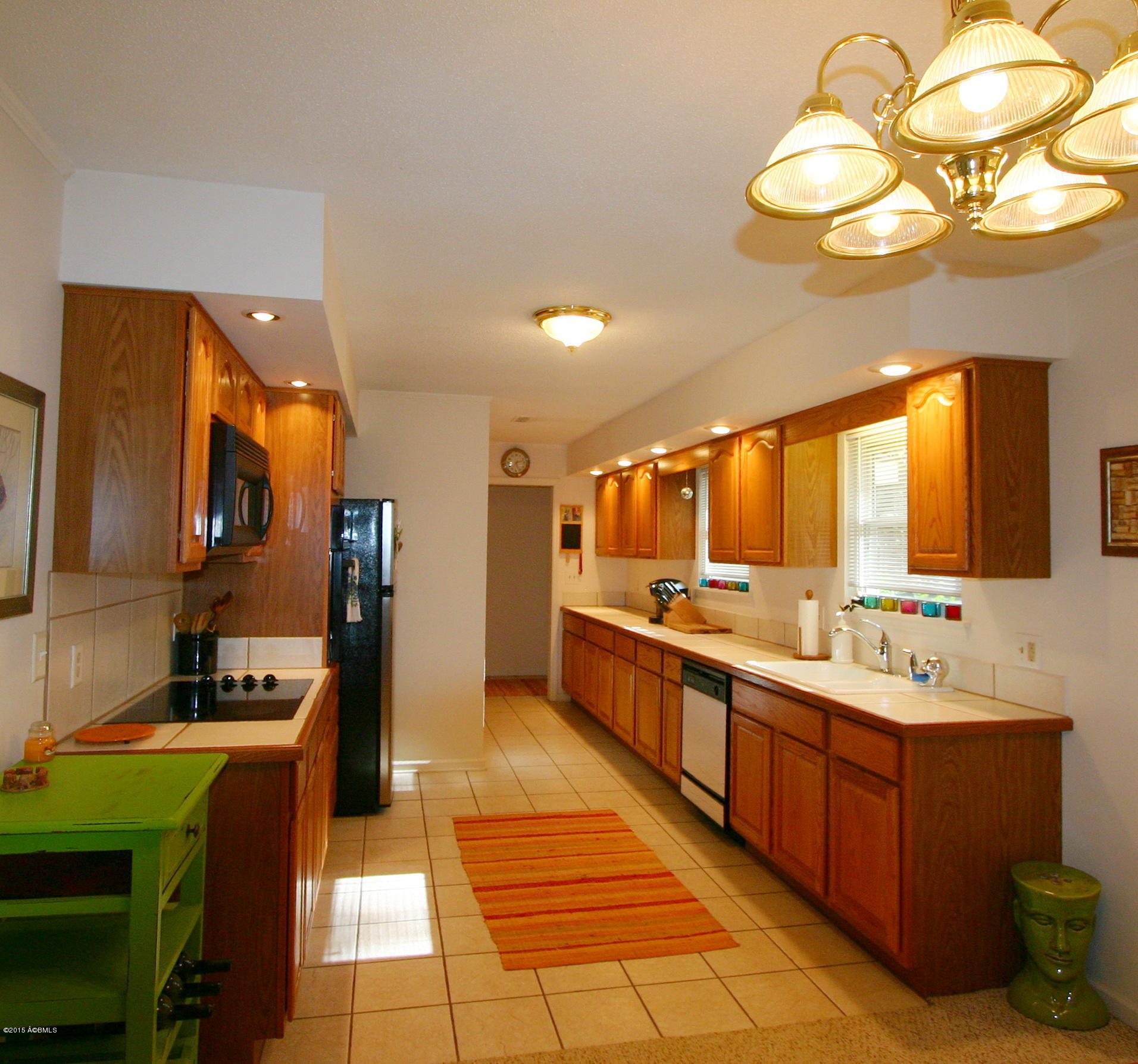 17 Factory Creek Road Beaufort, SC 29907 - Photo 13 of 27 KitchLong2