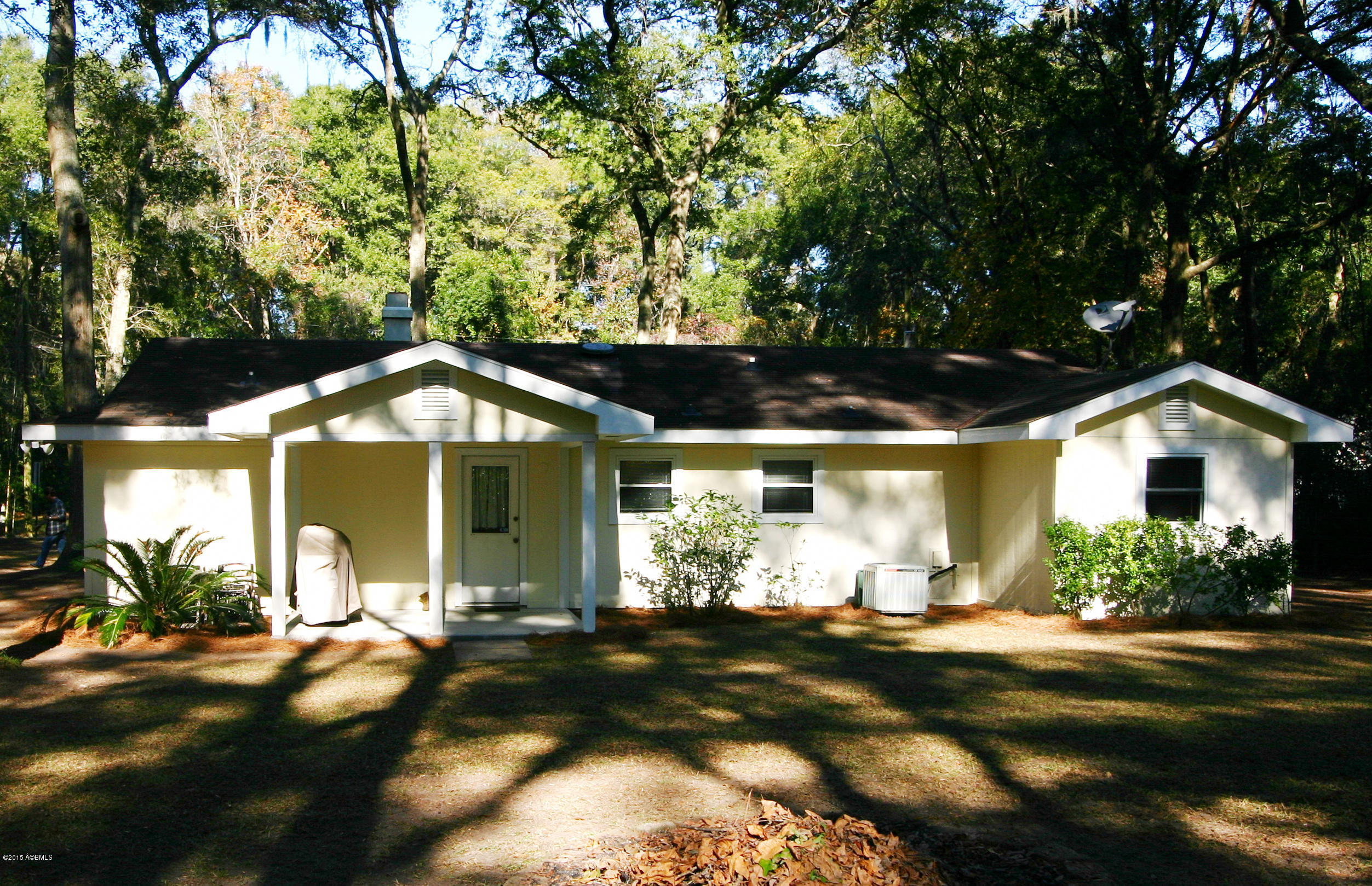 17 Factory Creek Road Beaufort, SC 29907 - Photo 22 of 27 rear2