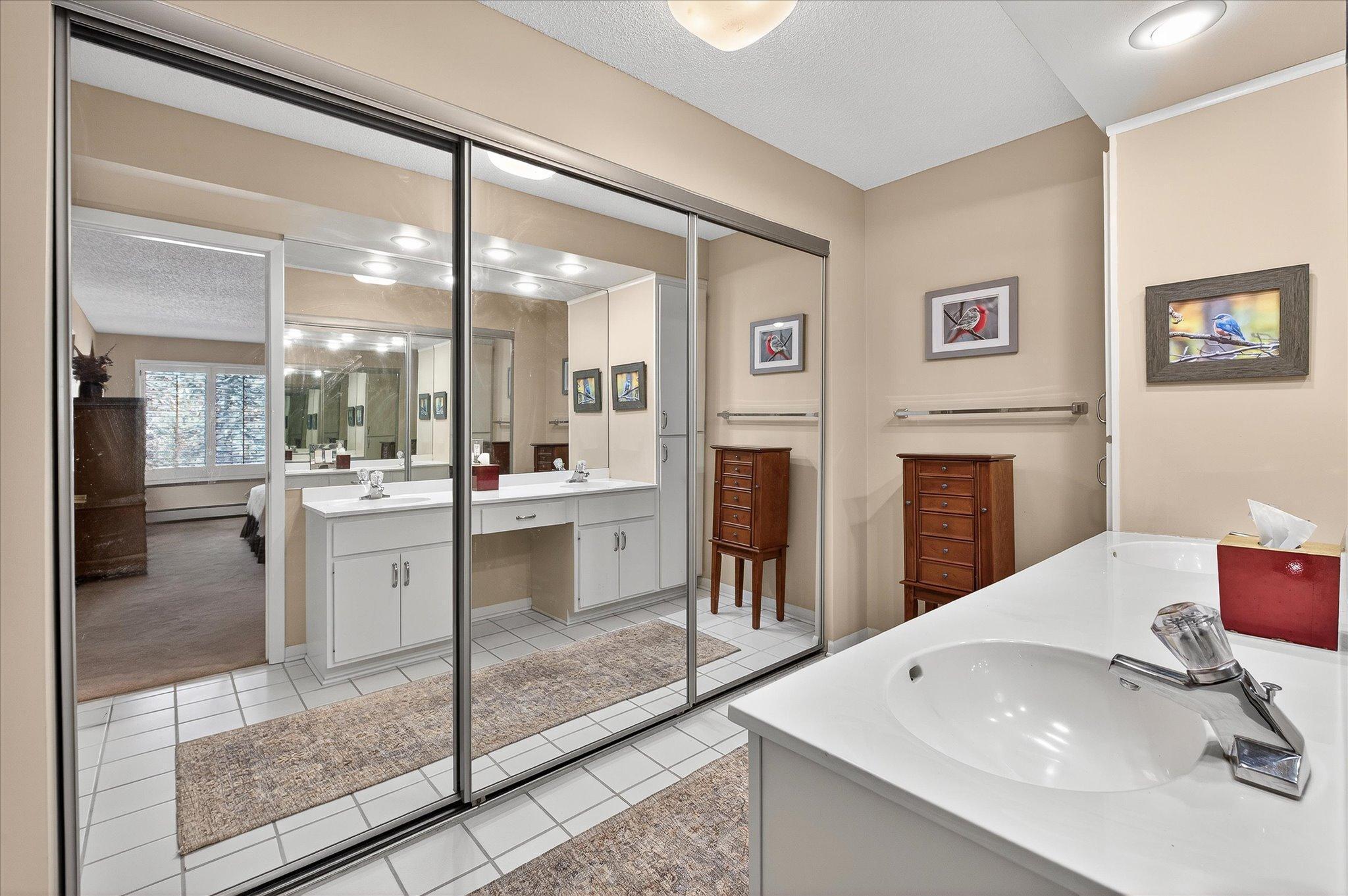 8400 Pennsylvania Road, Unit 227 Bloomington, MN 55438 - Photo 34 of 46