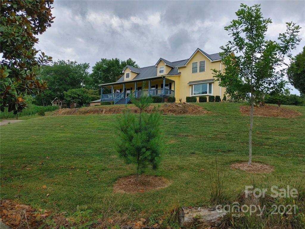 20 Brooks Branch Road Leicester, NC 28748 - Photo 4 of 40 a front view of house with yard and green space