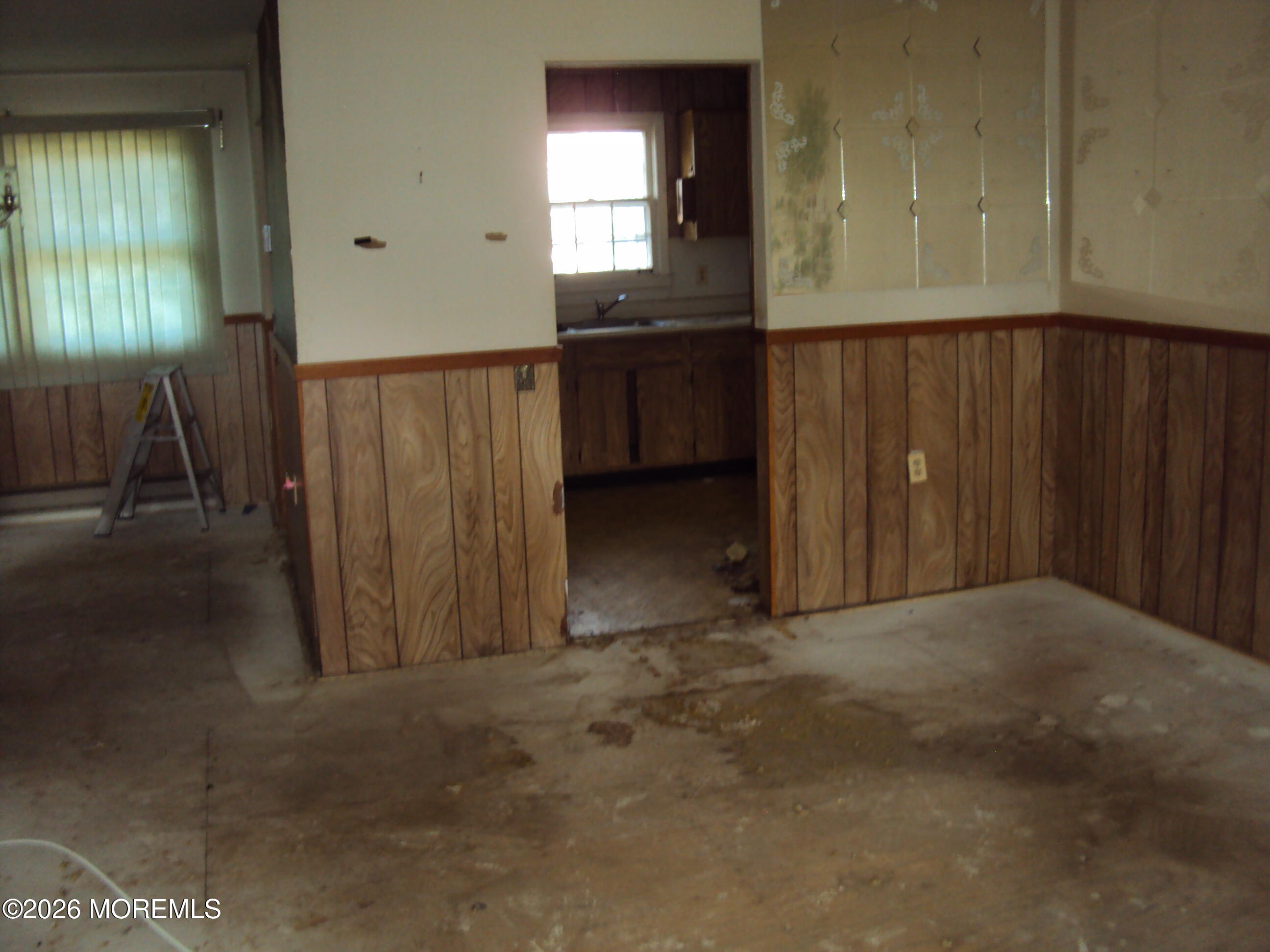 13 Augusta Road Whiting, NJ 08759 - Photo 3 of 16 DSC08838