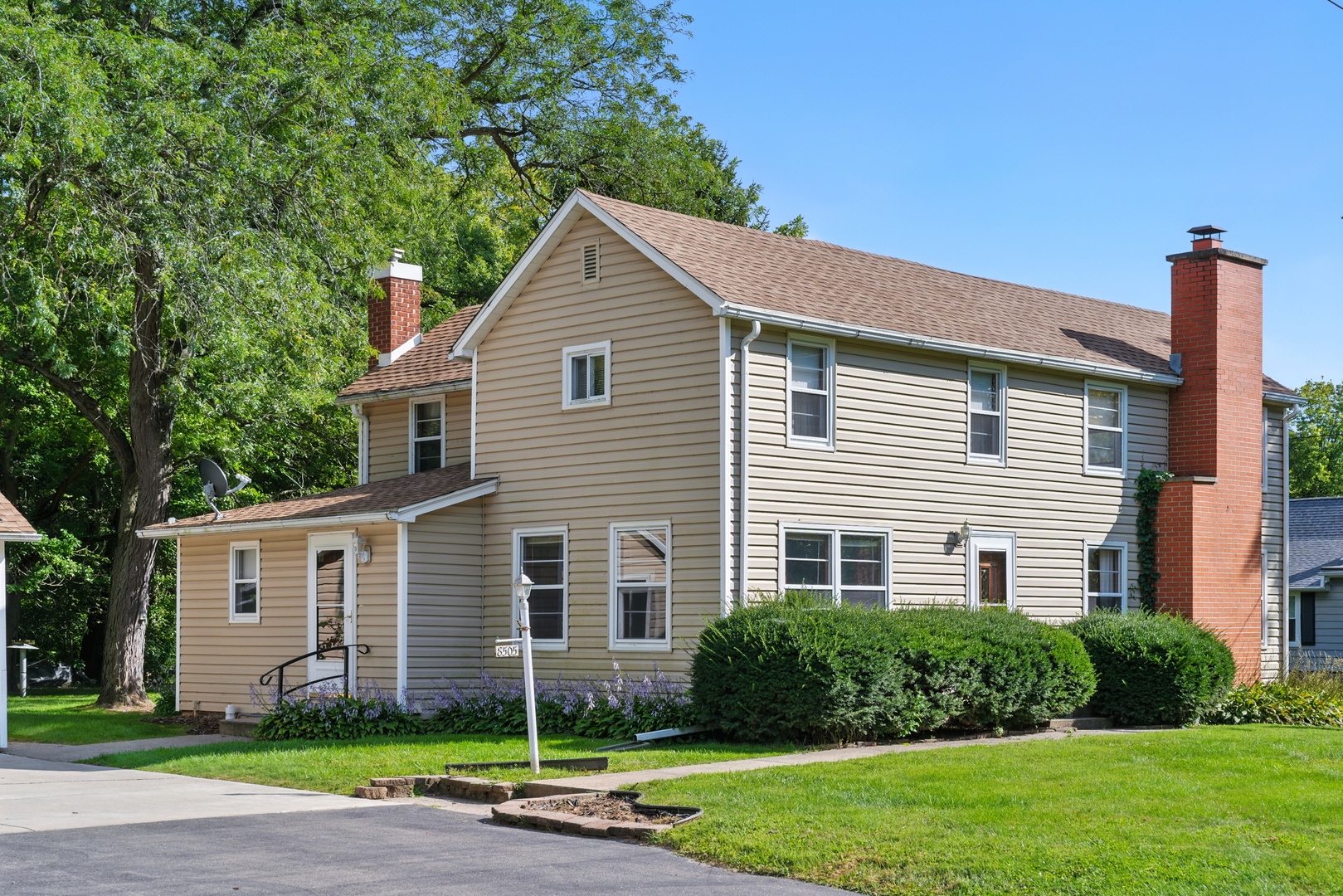 8505 South Clinton Street Dixon, IL 61021 - Photo 5 of 53