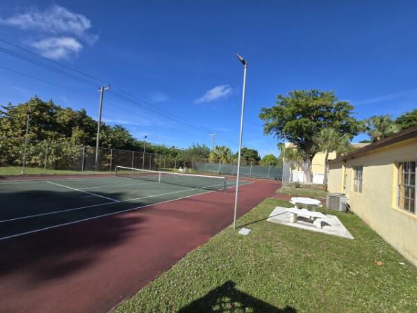 490 Northwest 20th Street, Unit 2110 Boca Raton, FL 33431 - Photo 8 of 29 89294d3a-c878-4ee4-a3ef-26db8a007d0f