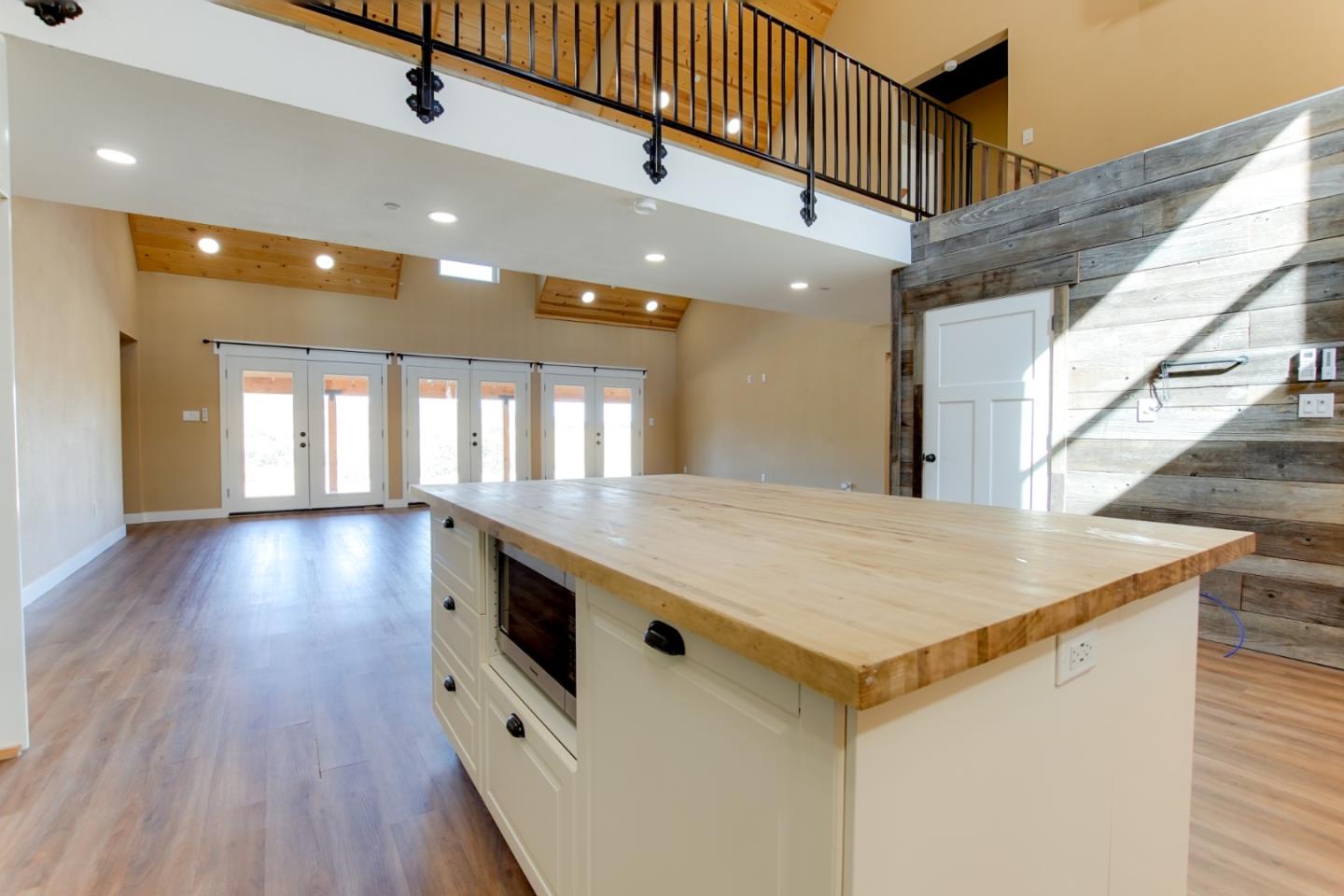 20391 Panoche Road Paicines, CA 95043 - Photo 10 of 45 Gallery Image 10