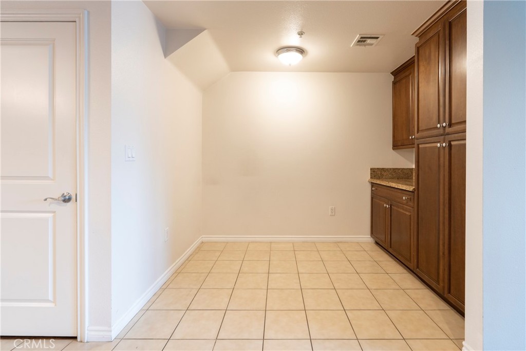 89 East Commonwealth Avenue, Unit 1D Alhambra, CA 91801 - Photo 8 of 35