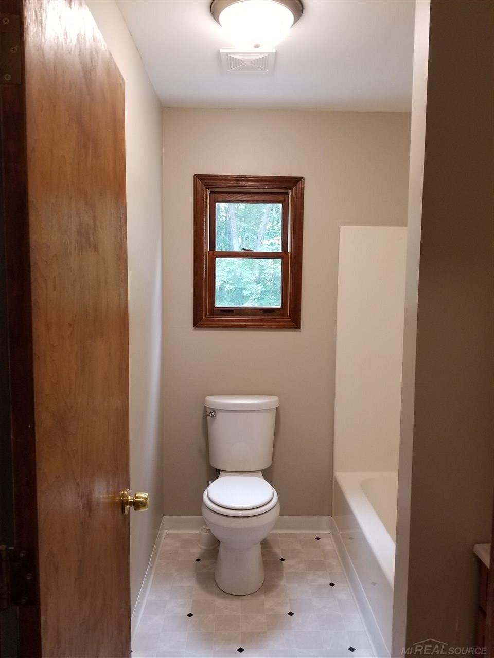4100 Miller Road Emmett, MI 48022 - Photo 10 of 24 31353755-9.JPG