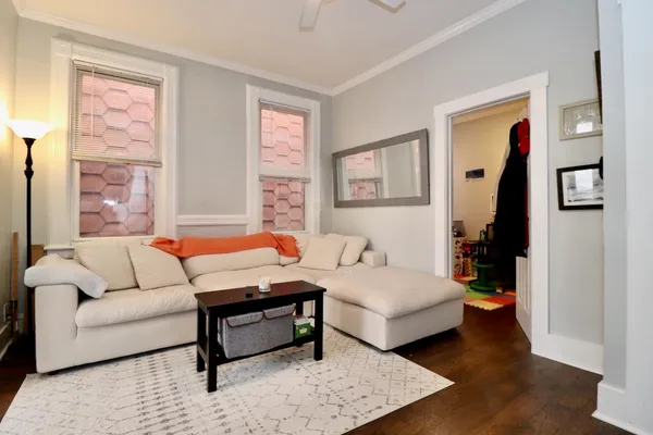 $2,600 | 19 Graham Street, Unit 2, Jersey City, NJ 07307