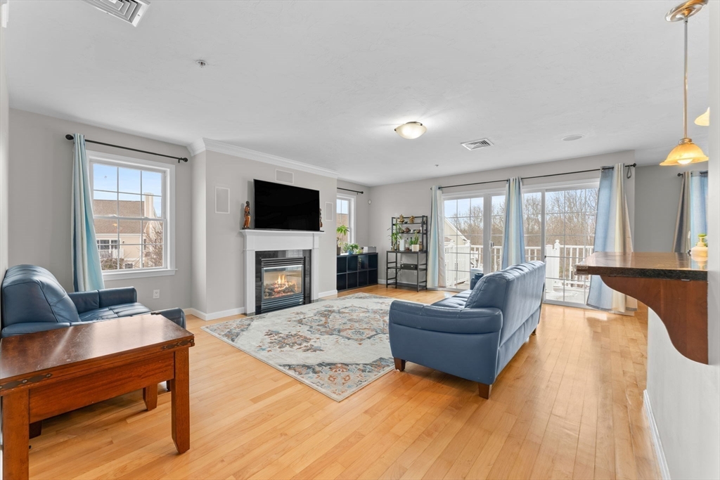 717 Hampton Way, Unit 717 Abington, MA 02351 - Photo 1 of 33