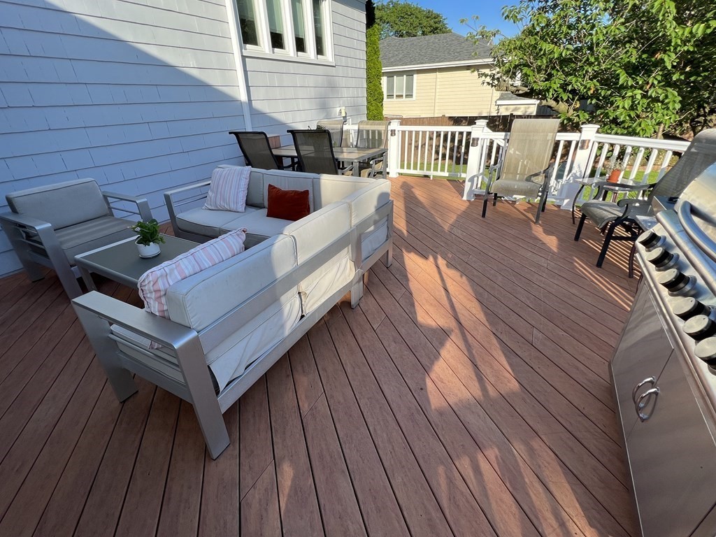 59 Leicester Road Marblehead, MA 01945 - Photo 4 of 23