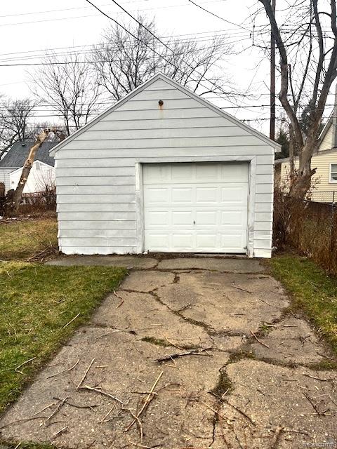 7535 Toepfer Road Warren, MI 48091 - Photo 2 of 10