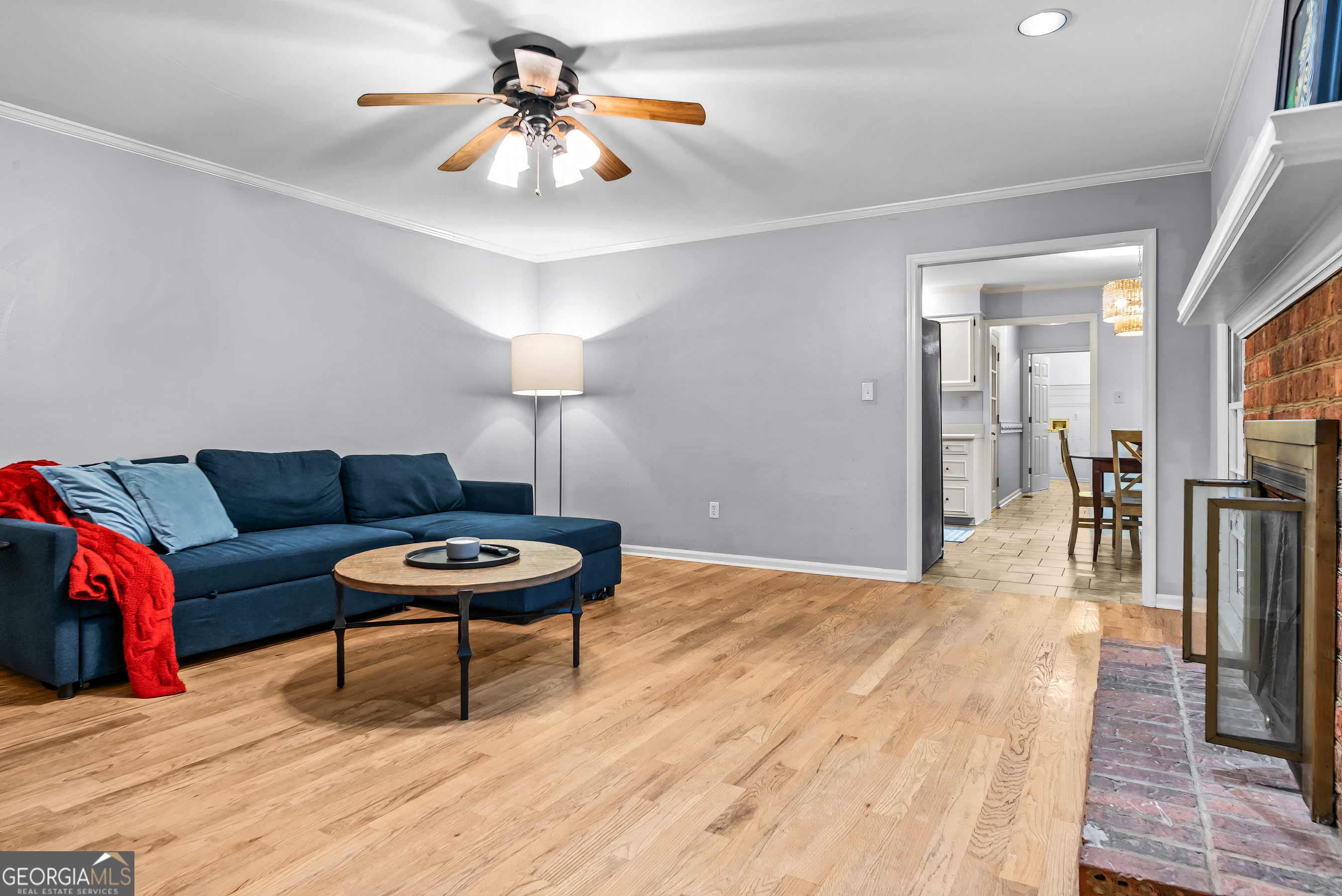 161 Pinecrest Terrace Athens, GA 30606 - Photo 19 of 59 a living room with furniture and a wooden floor
