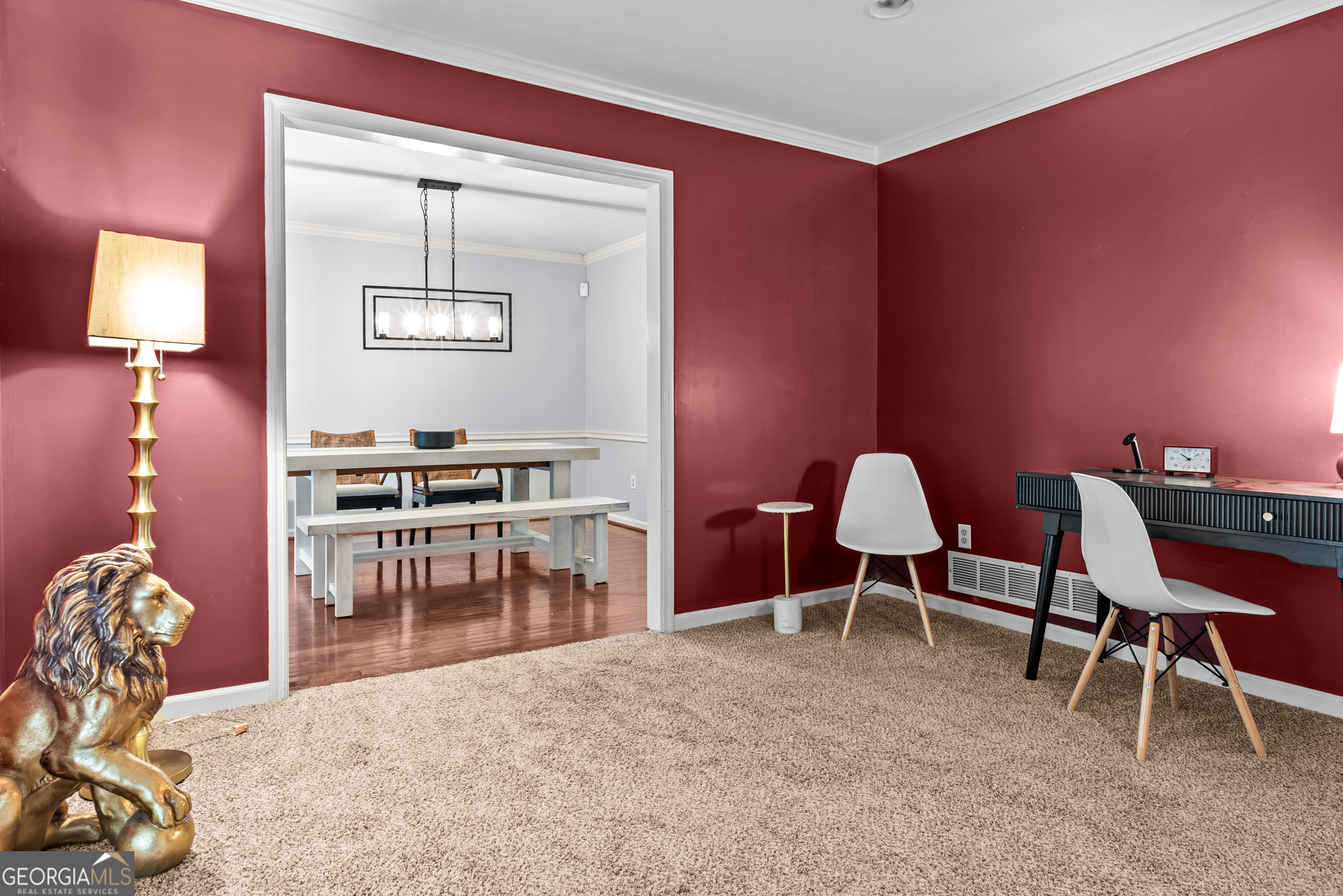 161 Pinecrest Terrace Athens, GA 30606 - Photo 5 of 59 a view of a livingroom with furniture