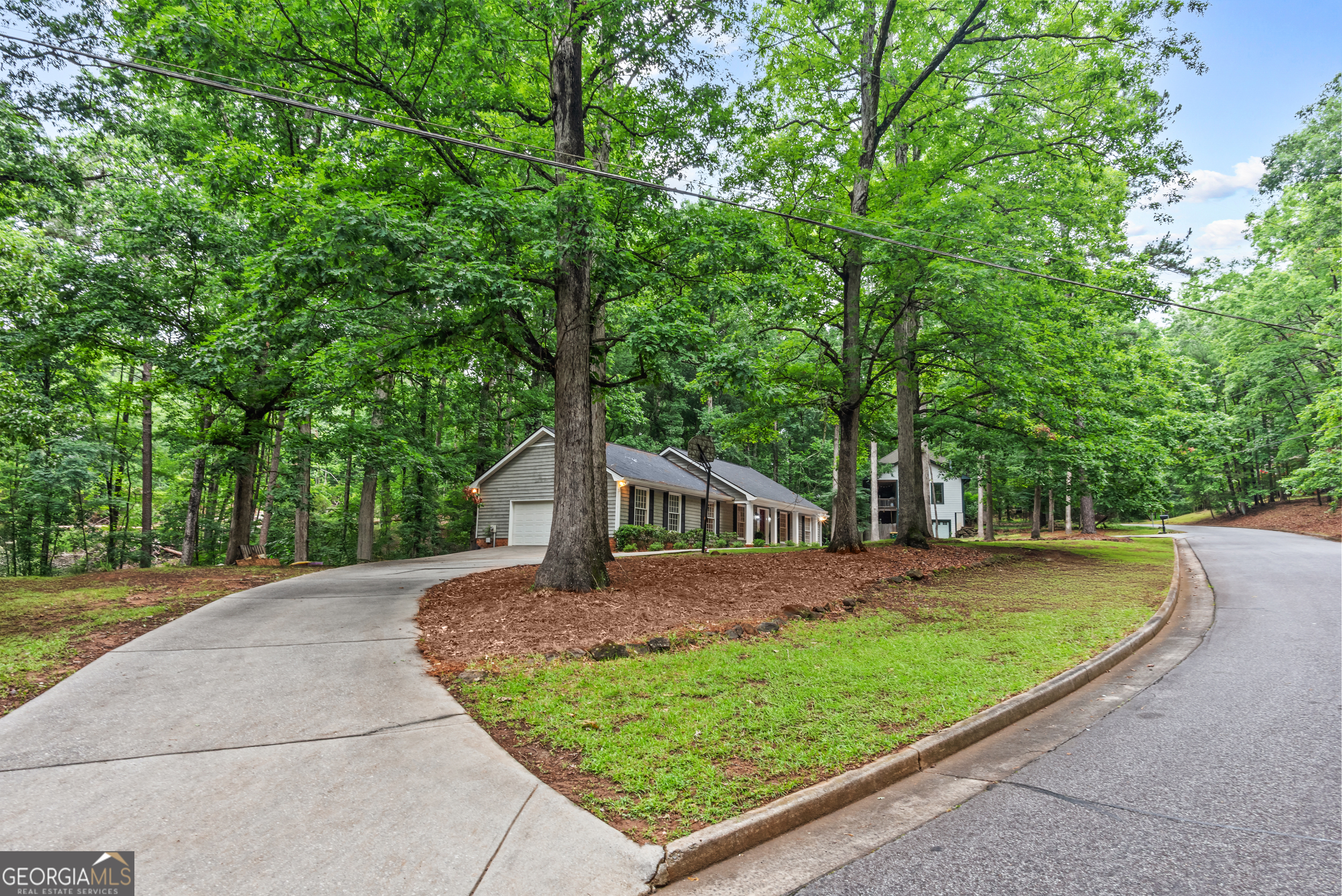 161 Pinecrest Terrace Athens, GA 30606 - Photo 57 of 59 a front view of a house with a yard