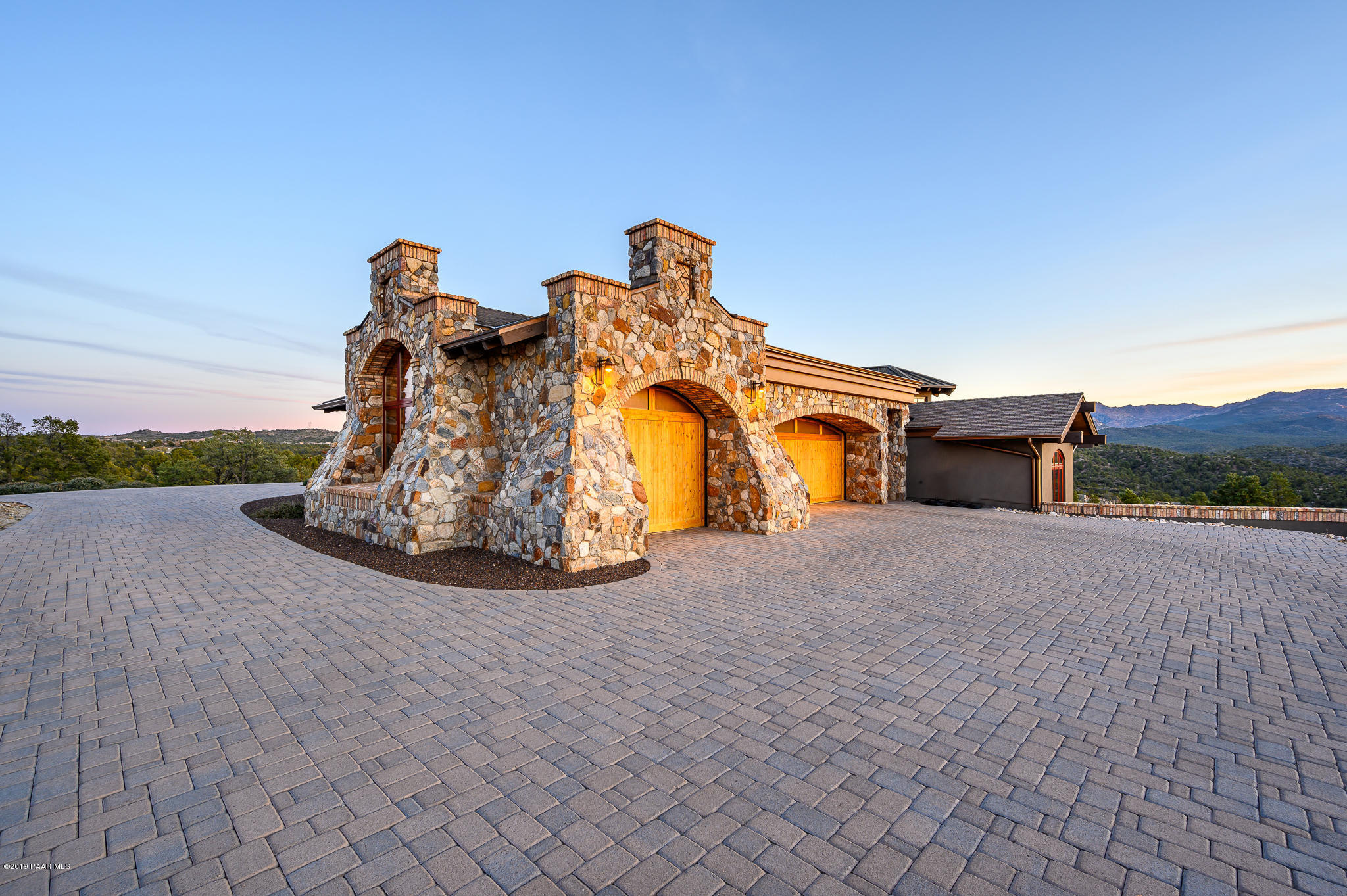 6785 West Almosta Ranch Road Prescott, AZ 86305 - Photo 65 of 81 a front view of a house with a yard