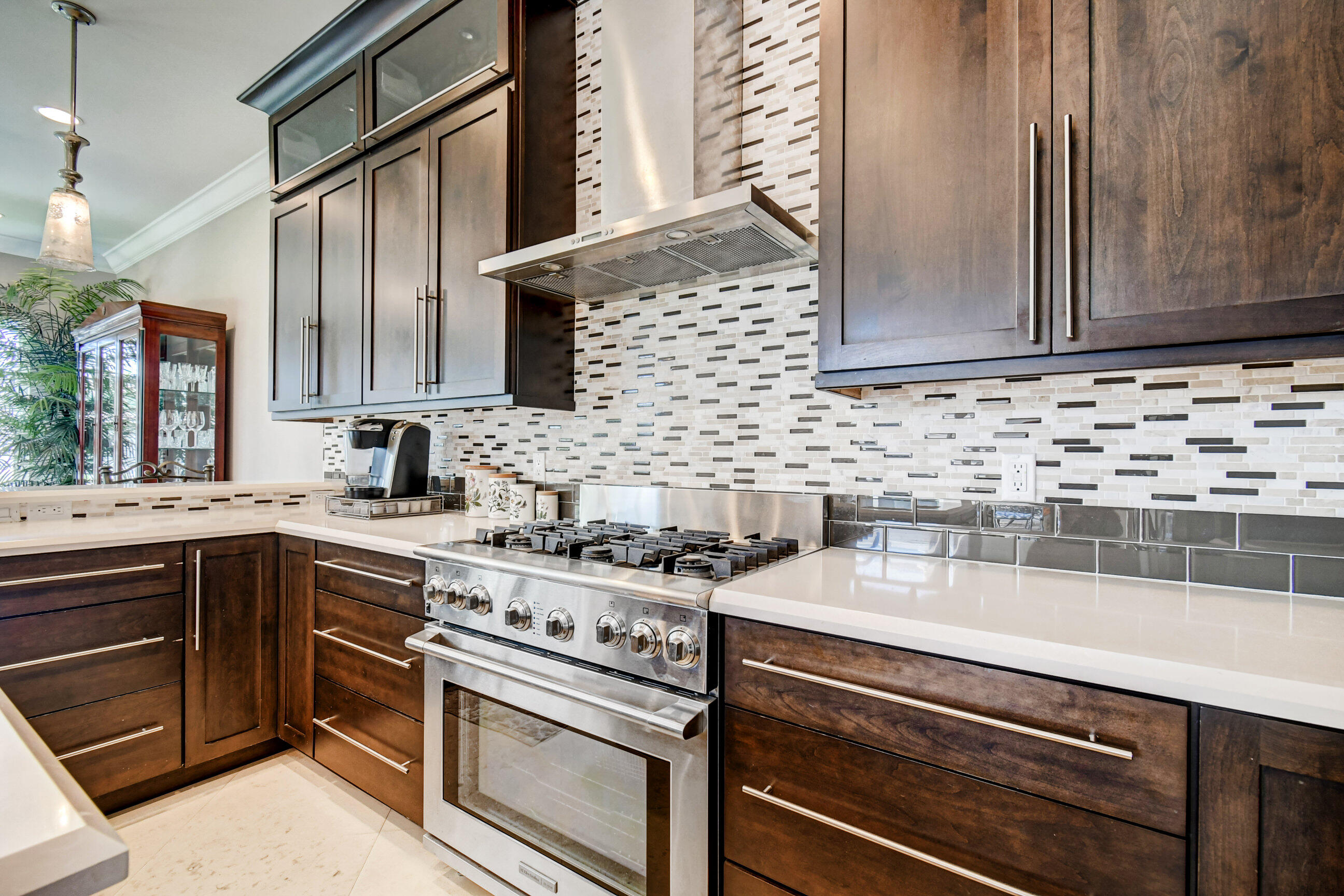 590 Phillips Drive Boca Raton, FL 33432 - Photo 11 of 33 Kitchen
