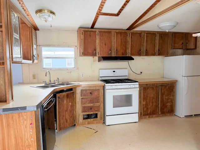 $50,000 | 56 Daniels Drive, Enfield, NH 03748