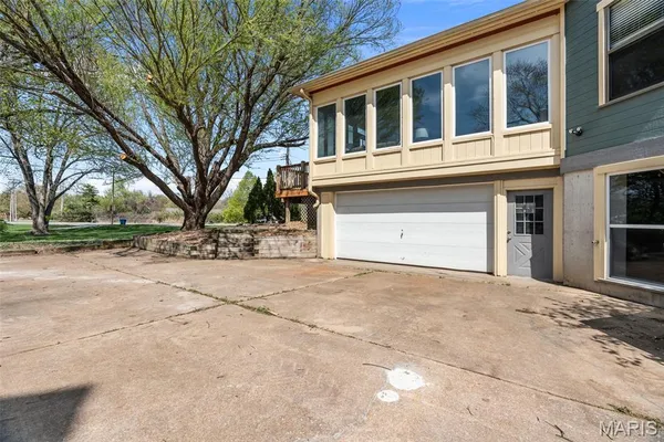 $349,900 | 331 Reighley Place, Florissant, MO 63031