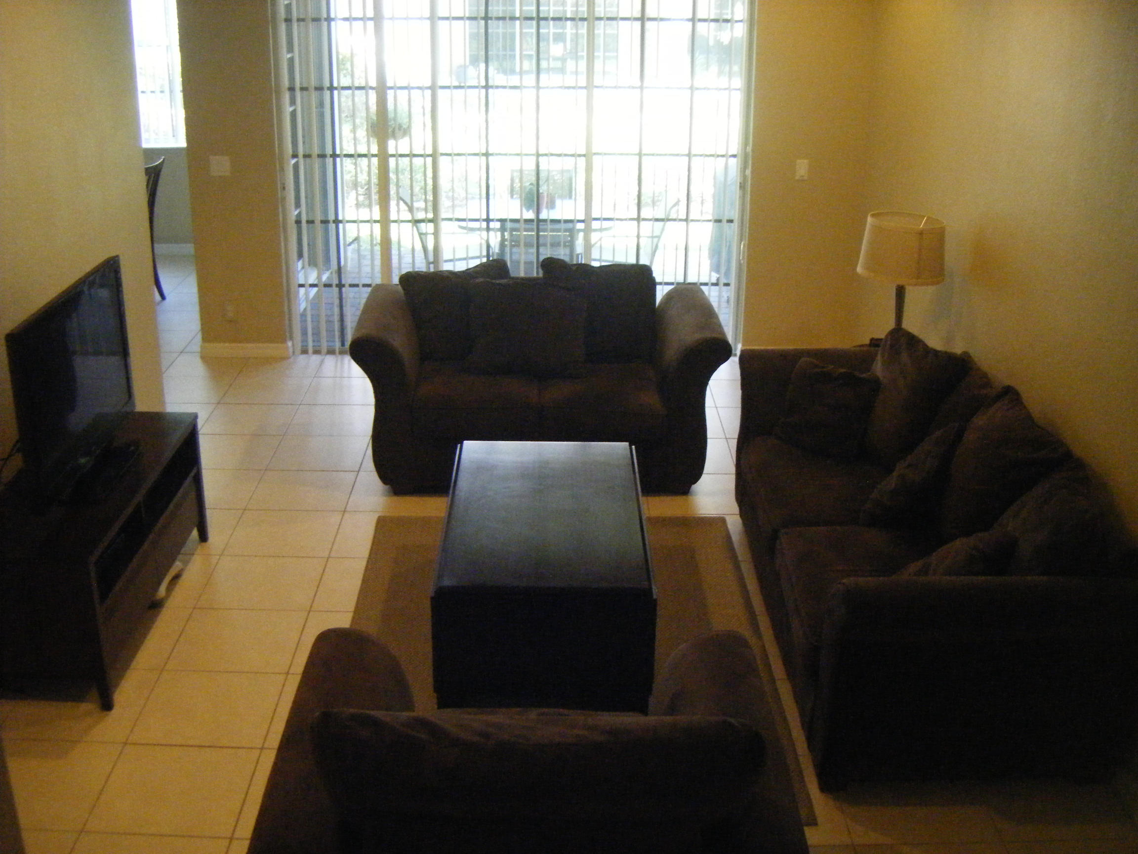 117 Lancaster Road Boynton Beach, FL 33426 - Photo 5 of 19 Living Area