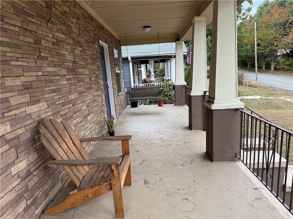 1097 Fortress Avenue Southwest Atlanta, GA 30315 - Photo 5 of 39