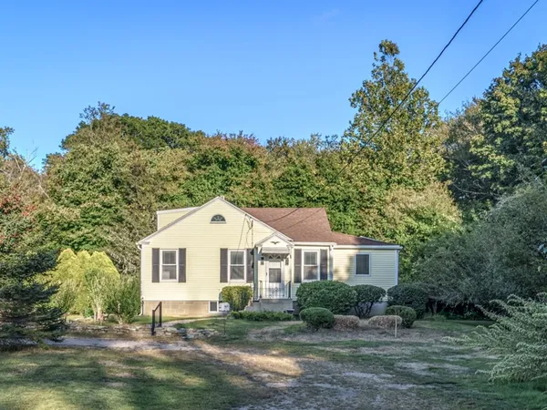 $900,000 | 117 Canal Street, Westerly, RI 02891