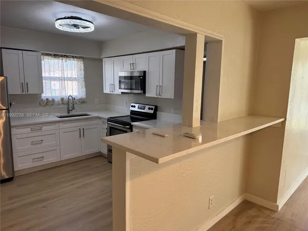 $2,970 | 2029 Monroe Street, Unit FRONT, Hollywood, FL 33020