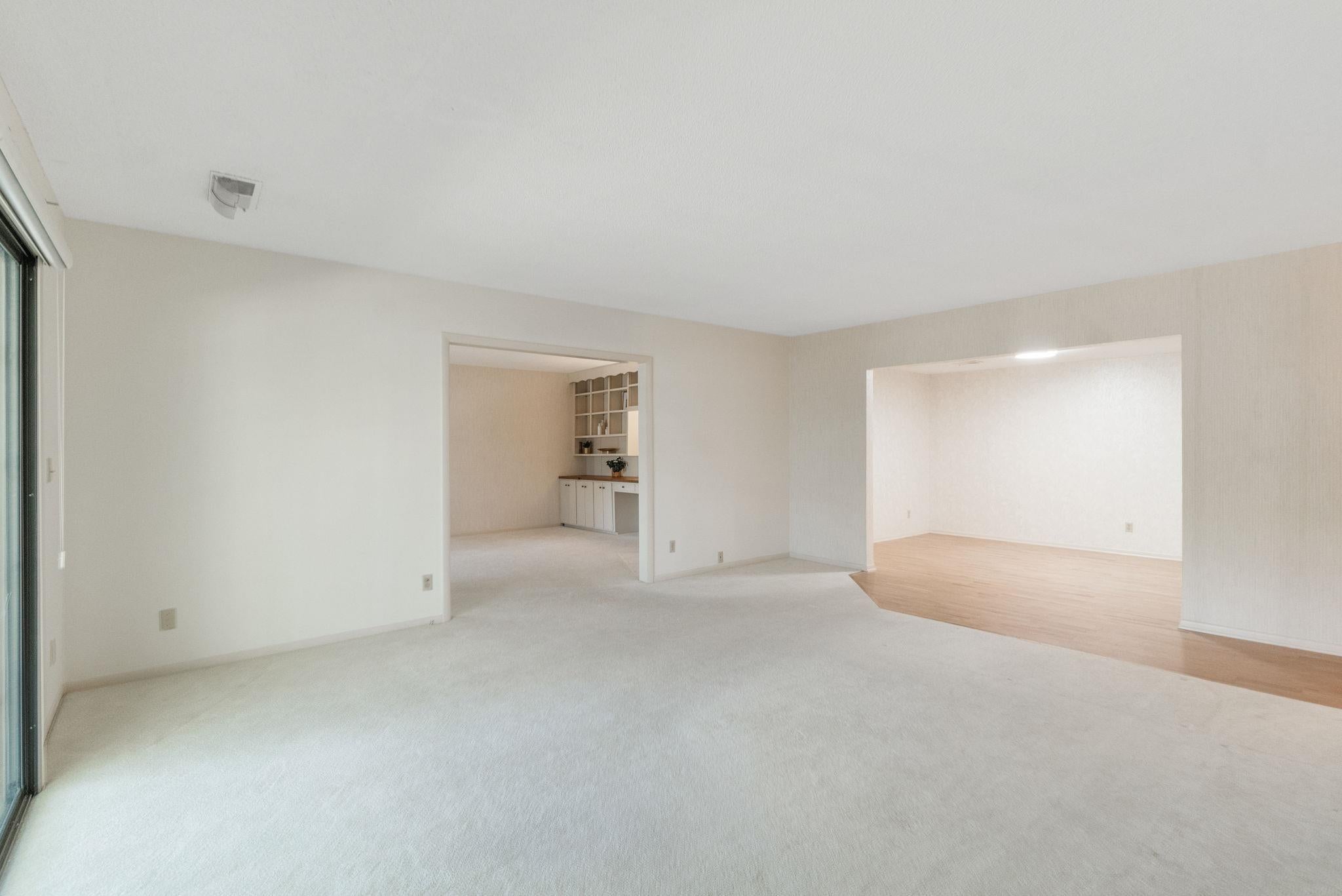 1925 Westchester Road, Unit 202 Waterloo, IA 50701 - Photo 8 of 25 Gallery Image 8