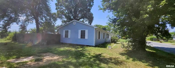 $84,900 | 93 Seminole Street, McClure, IL 62957