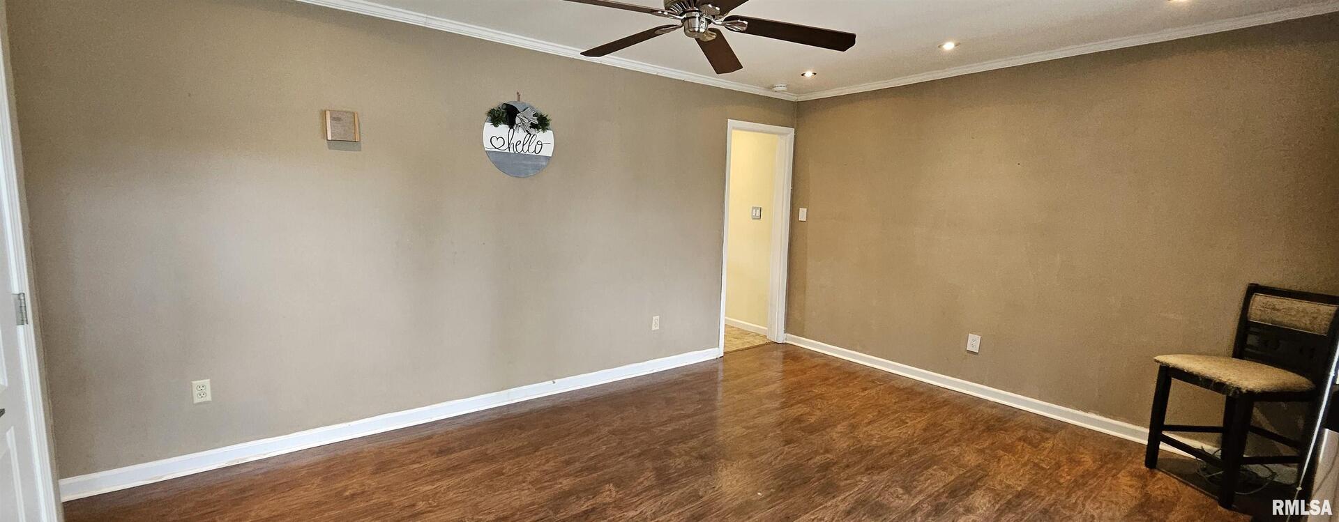 93 Seminole Street McClure, IL 62957 - Photo 5 of 12