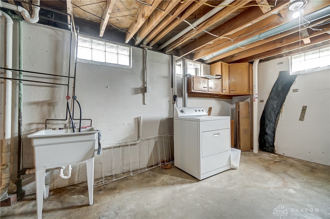 1645 Brownleigh Road Dayton, OH 45429 - Photo 34 of 40