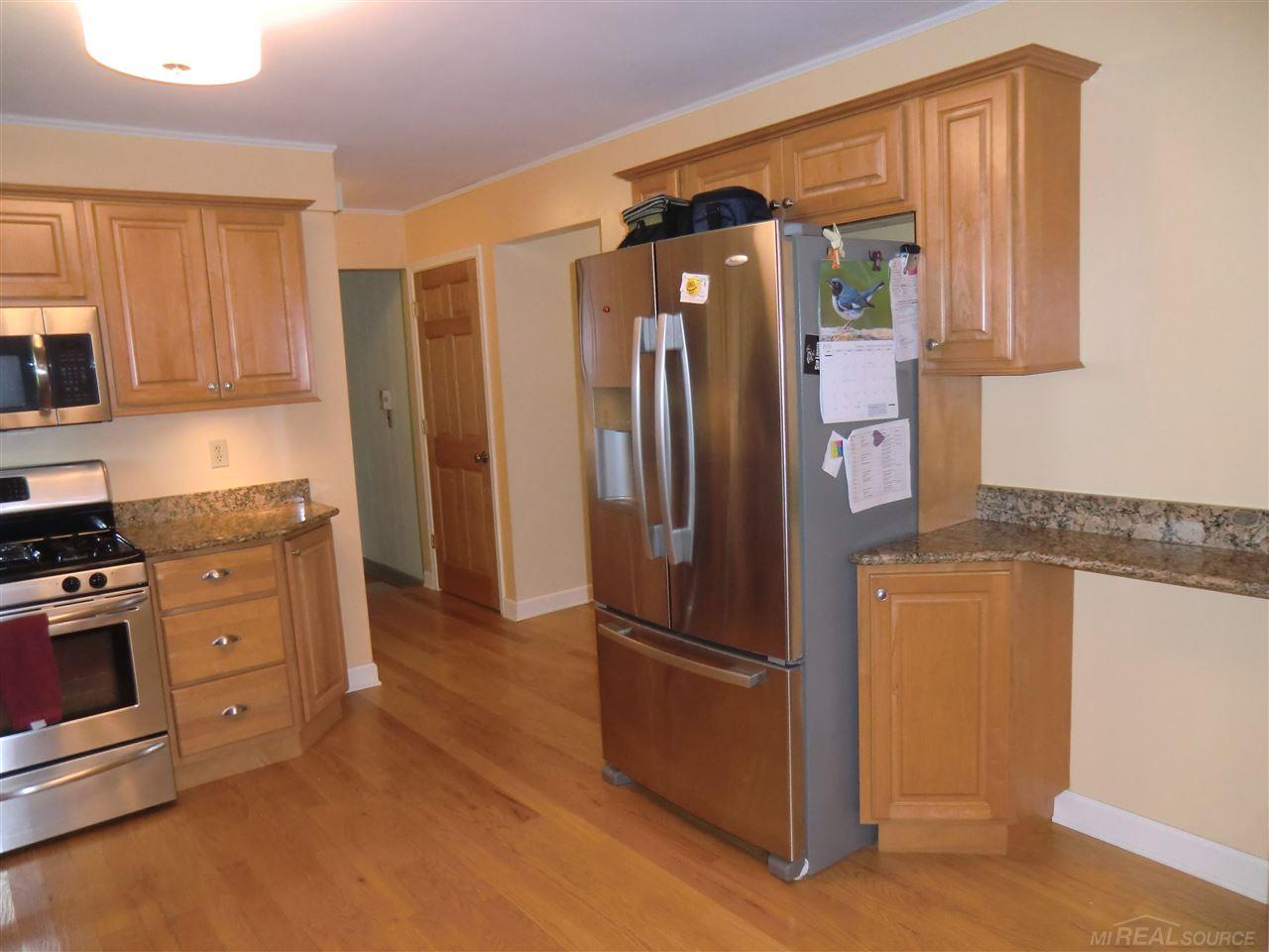 16620 Faulman Road Clinton Township, MI 48035 - Photo 17 of 28 31375368-16.JPG