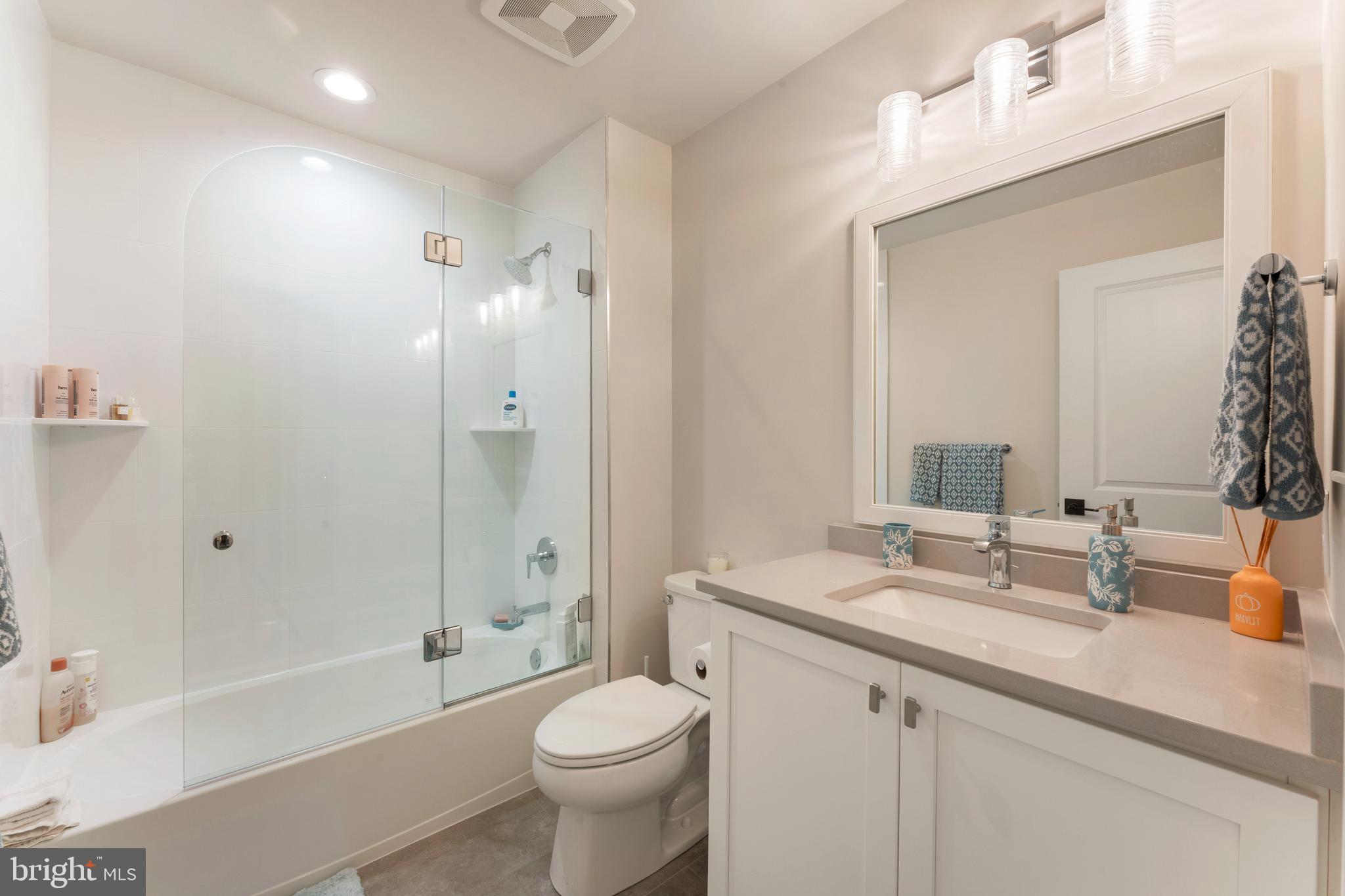 55 Parry Way Warminster, PA 18974 - Photo 38 of 43