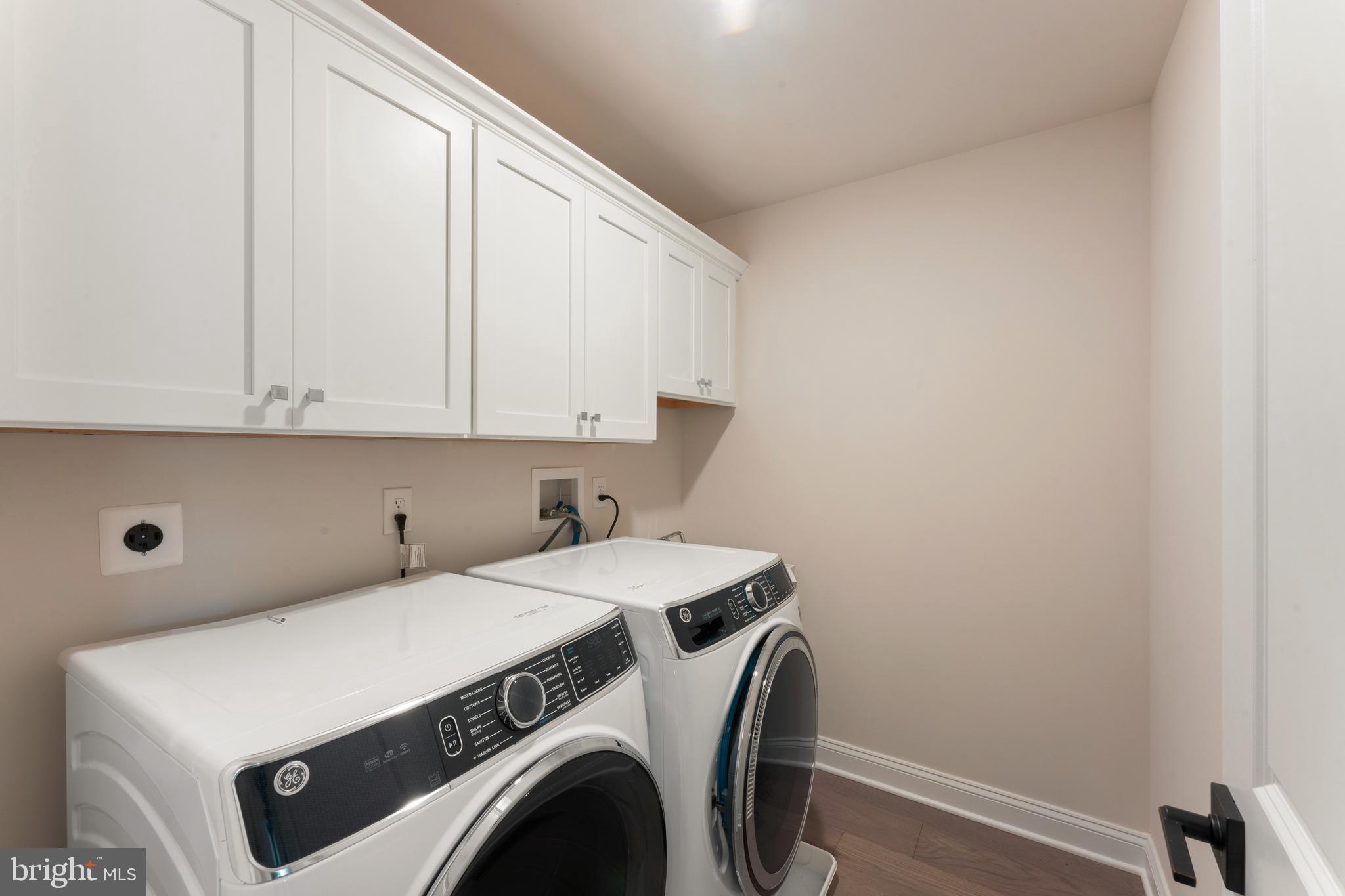 55 Parry Way Warminster, PA 18974 - Photo 39 of 43