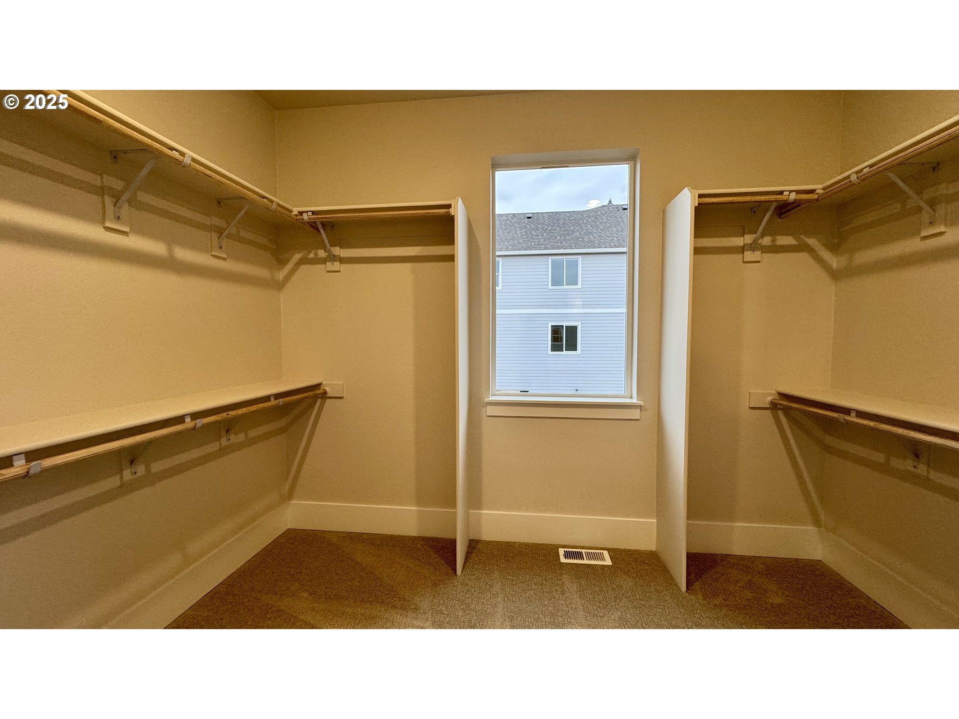 11751 Southwest Hayrick Terrace Beaverton, OR 97007 - Photo 14 of 32