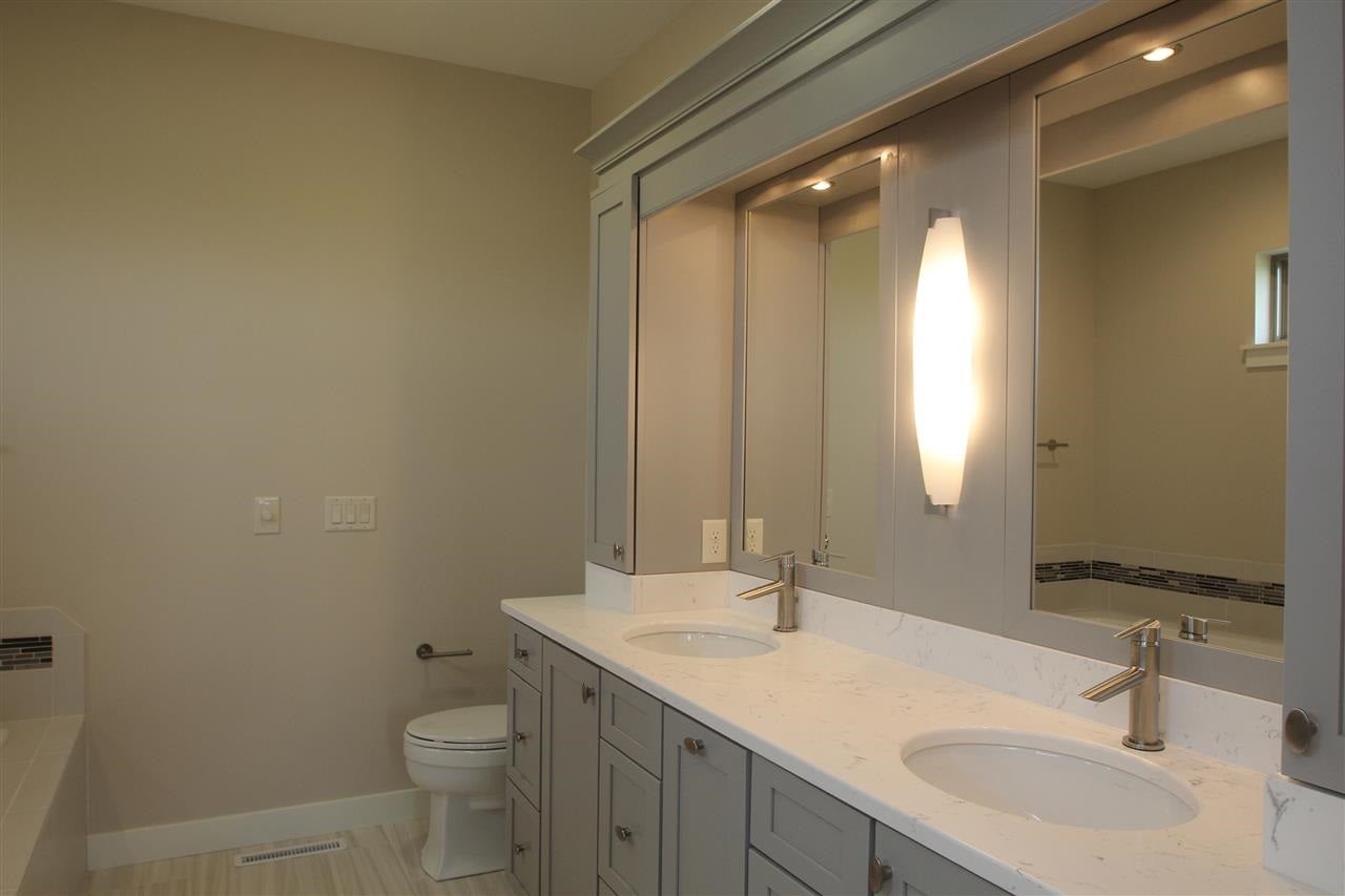 1145 Tipperary Road Iowa City, IA 52246 - Photo 13 of 22 Gallery Image 13