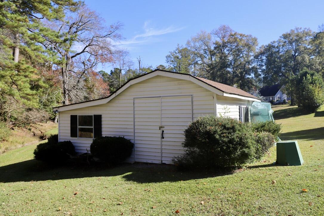 450 Ulmer Street Elloree, SC 29047 - Photo 97 of 117