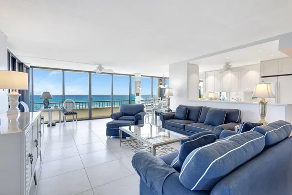 $8,000 | 5550 North Ocean Drive, Unit 7C, Singer Island, FL 33404